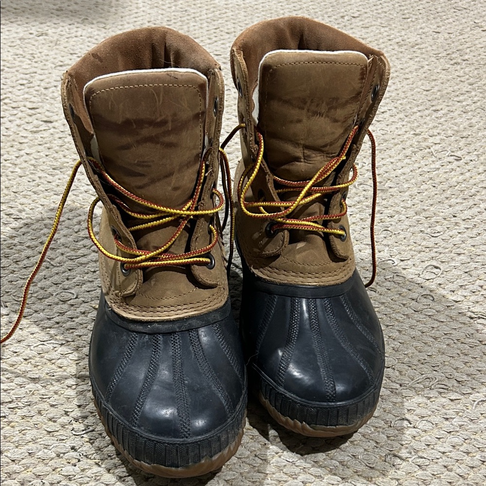 SOREL Men's size 9 Cheyanne Lace Rain Snow All Season Duck Boot brown/black
